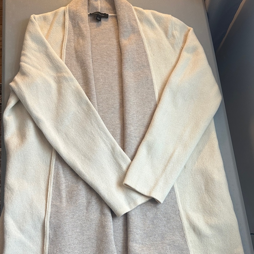 Ann Taylor Cream Women's Sweater